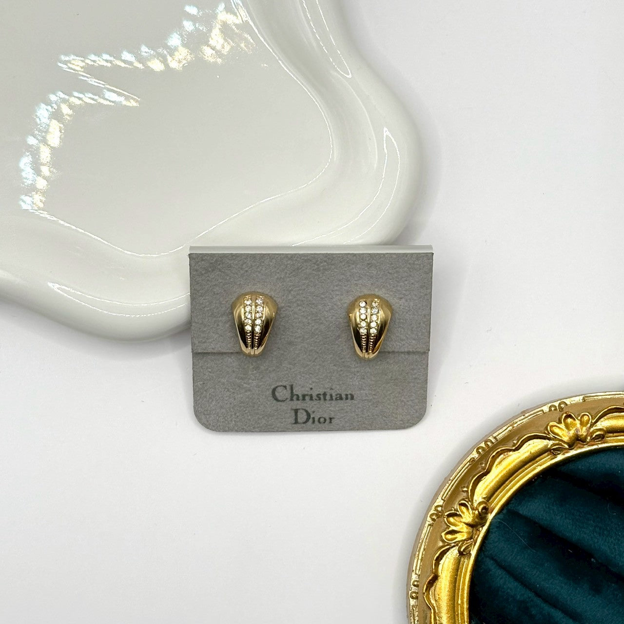 Dior 雕刻金層耳夾|Dior Sculpted Gold-Tone Clip-On Earrings