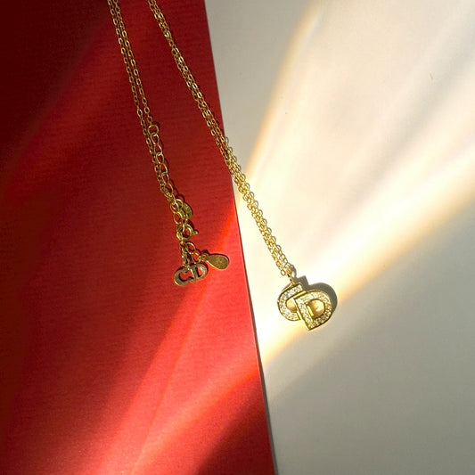 Dior 交疊徽記微鑽項鍊 | Dior Crystal CD Initial Necklace