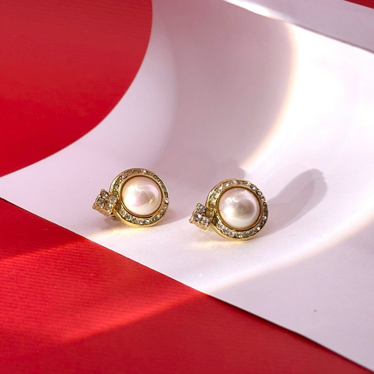 Dior 晶鑽珍珠耳夾 | Dior Pearl & Crystal Clip-On Earrings