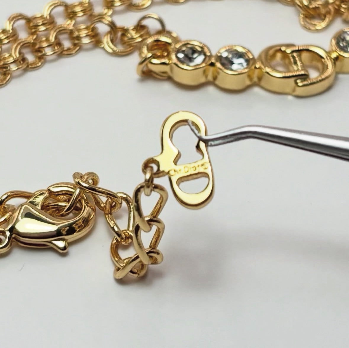 Dior 金標微光|CD Crystal Glow Necklace —Gold Ver.