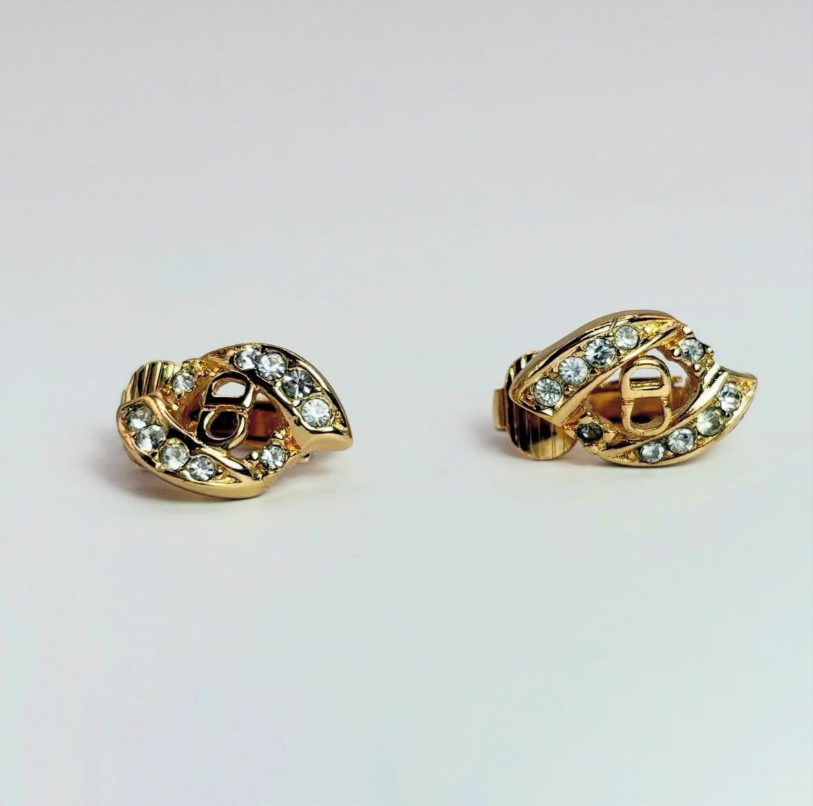Dior 金旋葉 CD 水晶耳夾|Dior Twisted CD Crystal Clip-On Earrings 