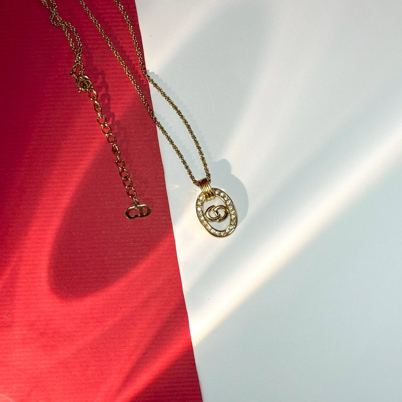 Dior 經典交疊徽記項鍊 | Dior Interlocking CD Crystal Necklace