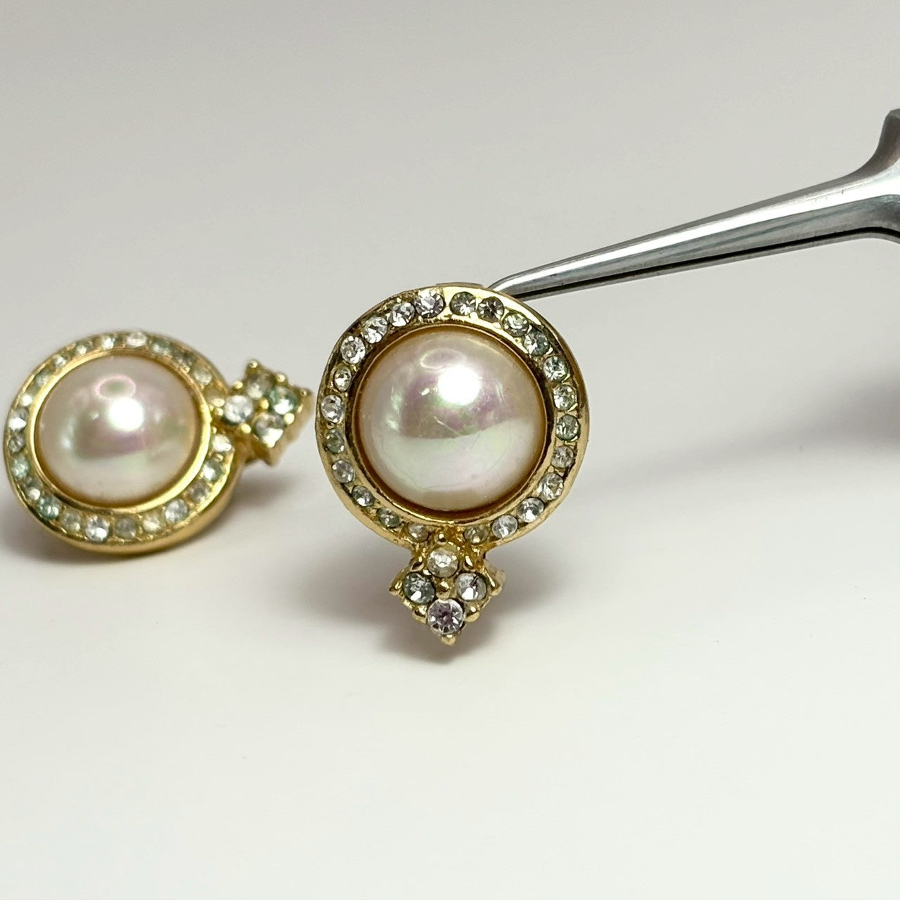 Dior 晶鑽珍珠耳夾 | Dior Pearl &amp; Crystal Clip-On Earrings