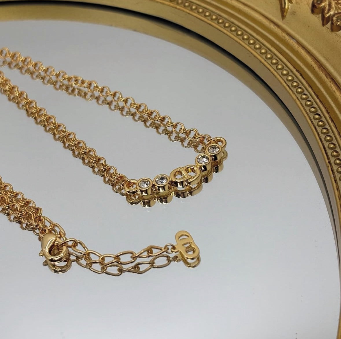 Dior 金標微光｜CD Crystal Glow Necklace —Gold Ver.